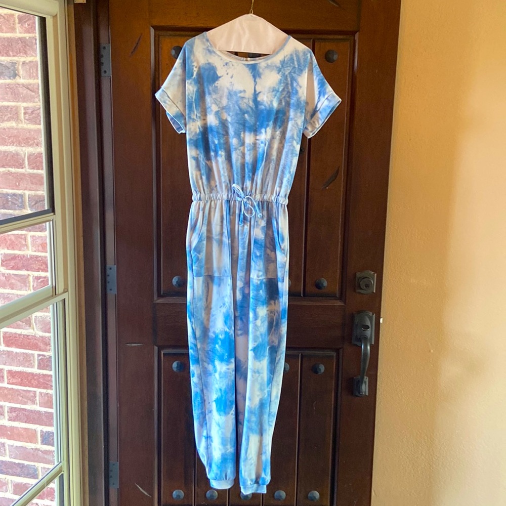 Women blue/white tie dye, short sleeve jump suit